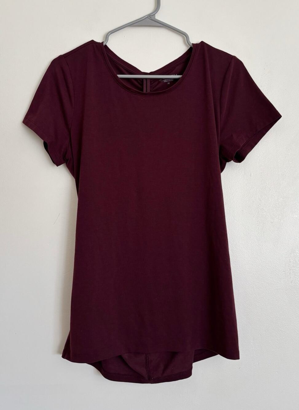 Marron Wine Athleta Open Back Ruched Encore Tee M